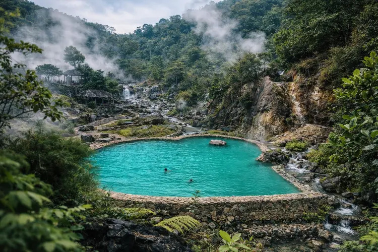 Paket Wisata Kawah Rengganis Bandung | Suspension Bridge & Pinisi Resto